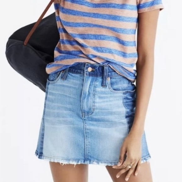 Madewell McCarren Pieced Two Tone Denim Skirt in Distressed Dark Blue Size 27 - Picture 2 of 12